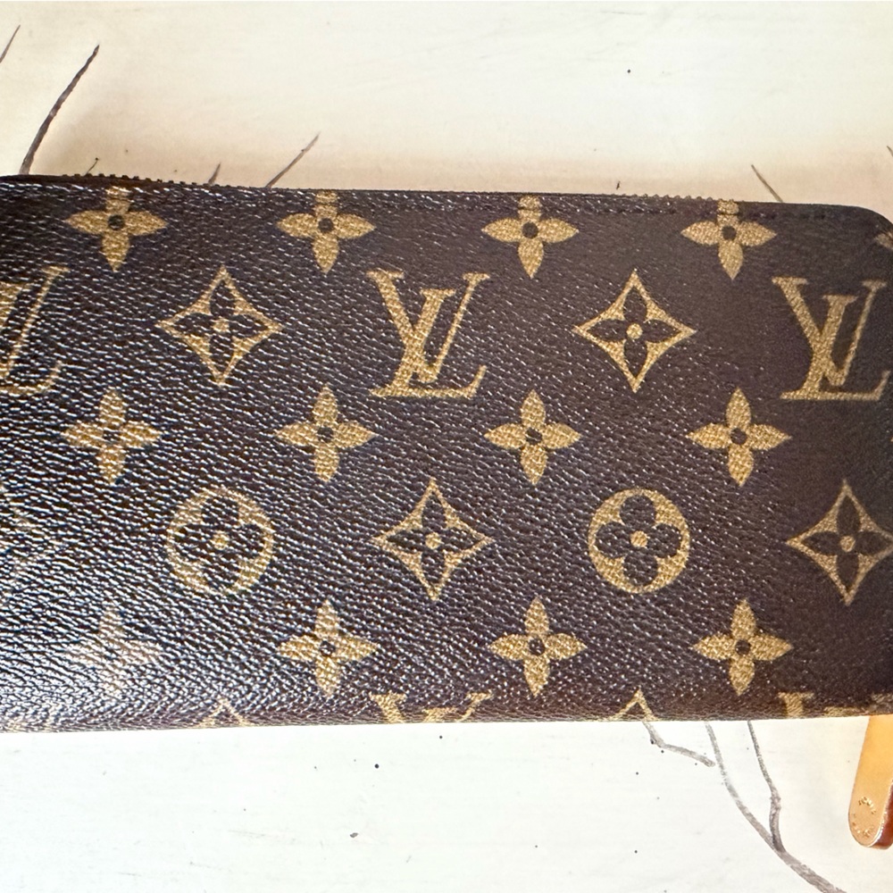 Louis Vuitton Brown and Gold Monogram Clutch